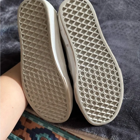 VANS - Picture 6 of 6